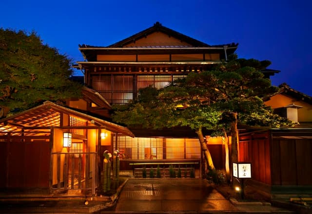 THE FUNATSUYA