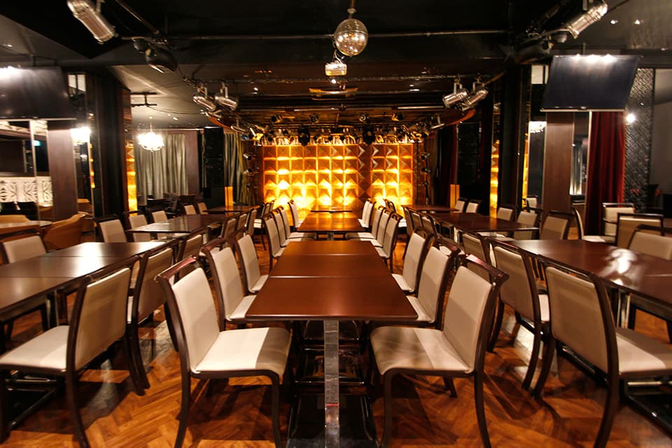 Entertainment Dining BERONICA