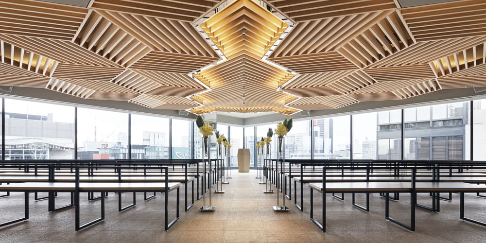 非日常を演出する広大な空間のイメージ画像