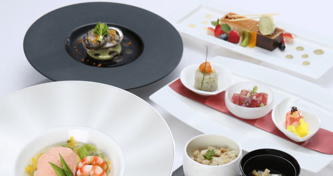 五感を満たす上質な料理とおもてなしのイメージ画像